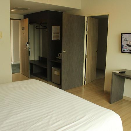 Leosor Hotel Nakhonratchasima Exterior foto