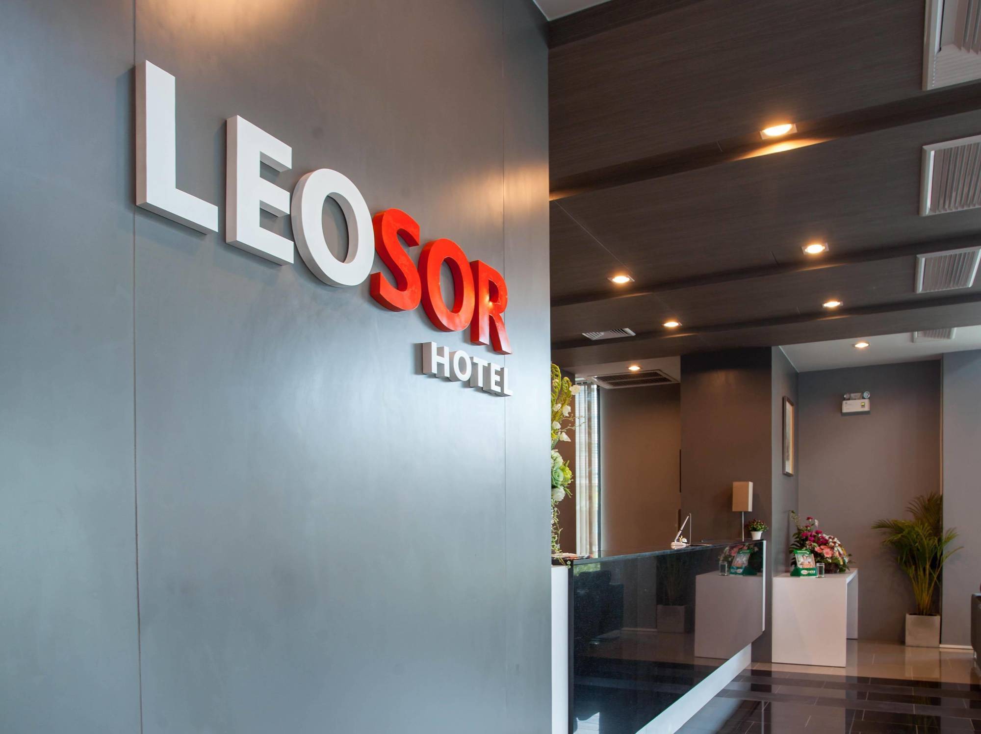 Leosor Hotel Nakhonratchasima Exterior foto